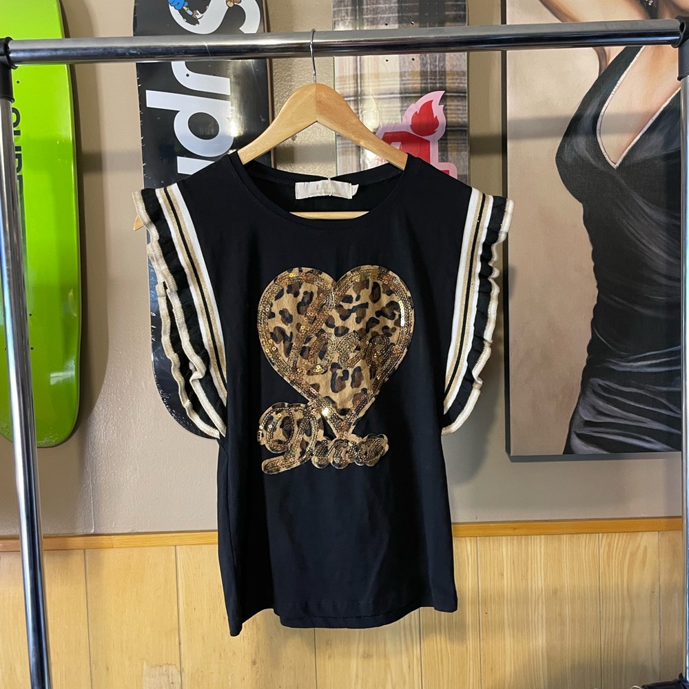 Womens blouse, Lizette Collection “Cheetah Diva Heart”